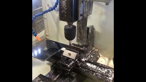 Lab Volt CNC Machine at work