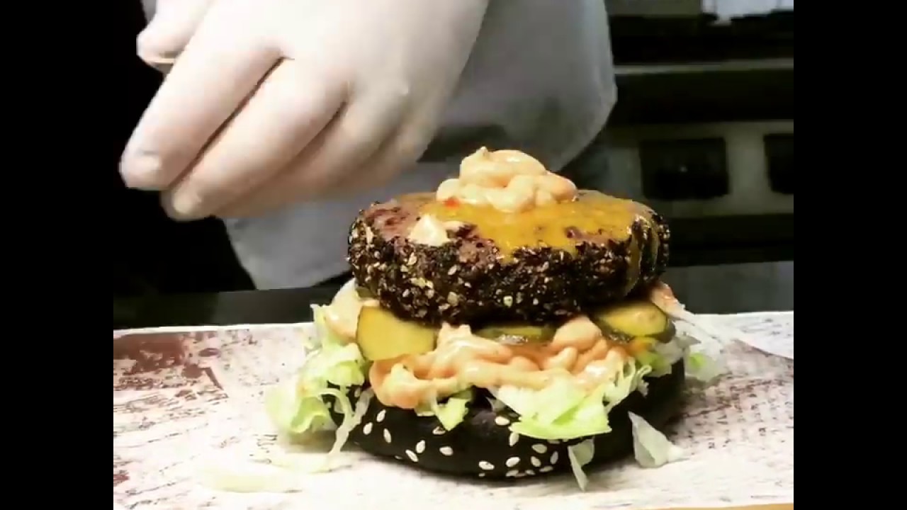 The Red Fox Pub 5 Peppers Burger