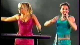 Spice Girls - Something Kinda Funny Live At Earl's Court