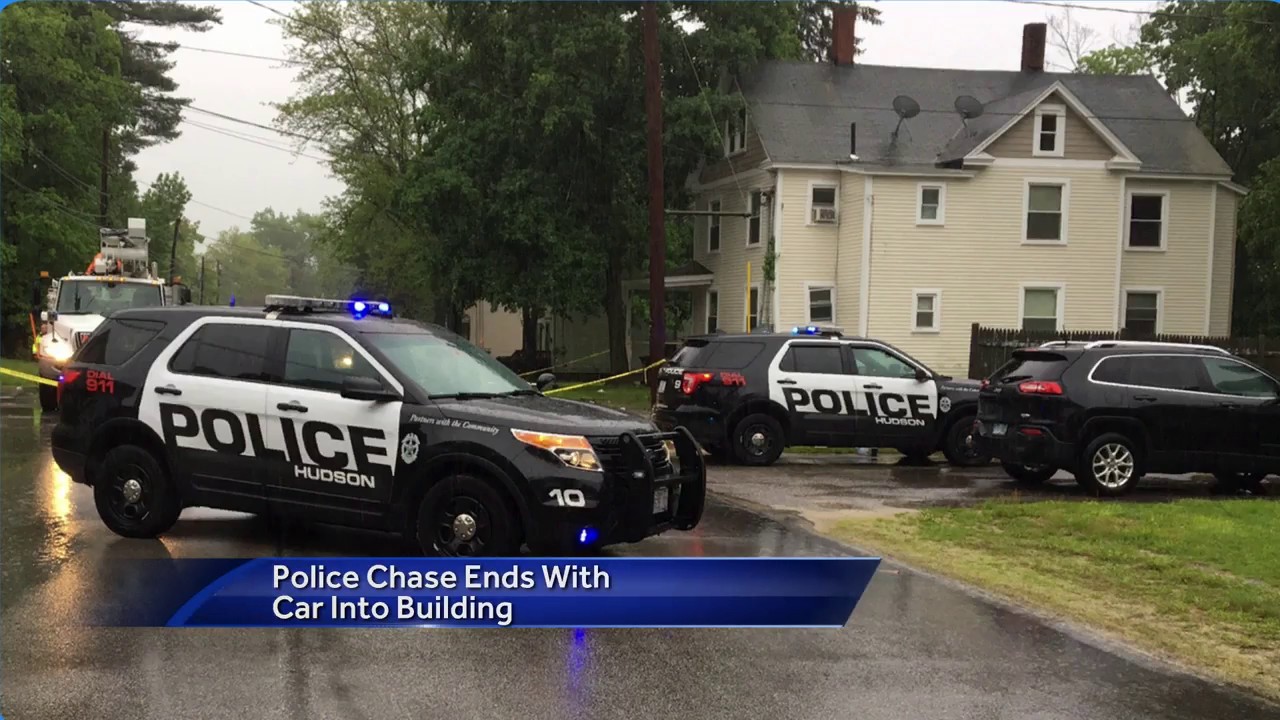 Police chase ends with crash into building - YouTube