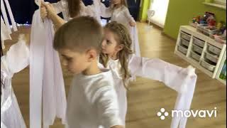 Mario, czy już wiesz? Taniec, występ z szarfami, przedszkole