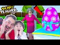 KIZGIN ÖĞRETMENE DEV SLIME DOLU SÜRPRİZ YUMURTA ŞAKASI! | SCARY TEACHER 3D OYNUYORUZ!