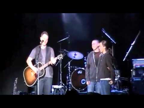 Jon proposes to Emily on stage with Matthew West -...