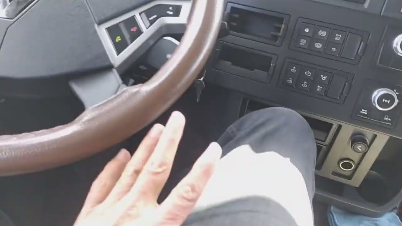 تعلیم استخدام شاحنات اوتمتيك في الطلوع والنزول شرح مفصل تعليم القيادة