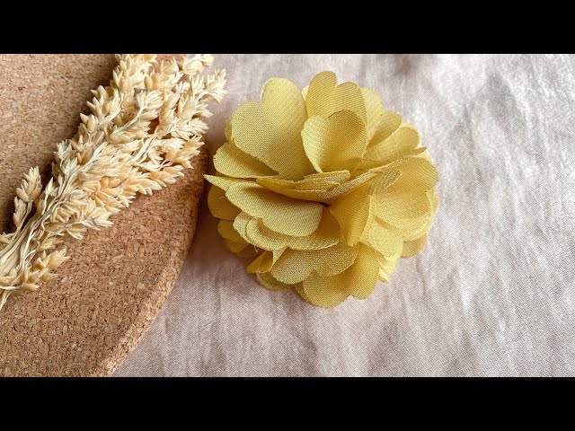 cloth flower tutorial - how to make cloth flower - DIY cloth flower class=