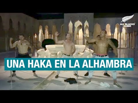 Una haka en la Alhambra: los All Blacks bailan su danza maorí en el patio de los Leones