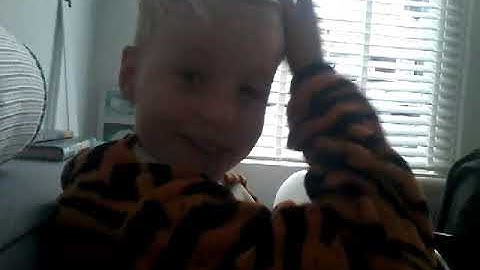 TV kijken met Vosselmei        (function() { var ga = document.createElement(