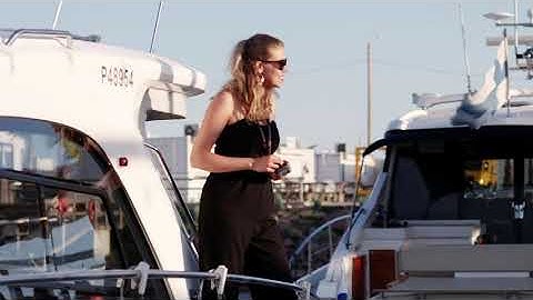 Dockmate® Wireless Remote Control makes boating more fun with your friends!