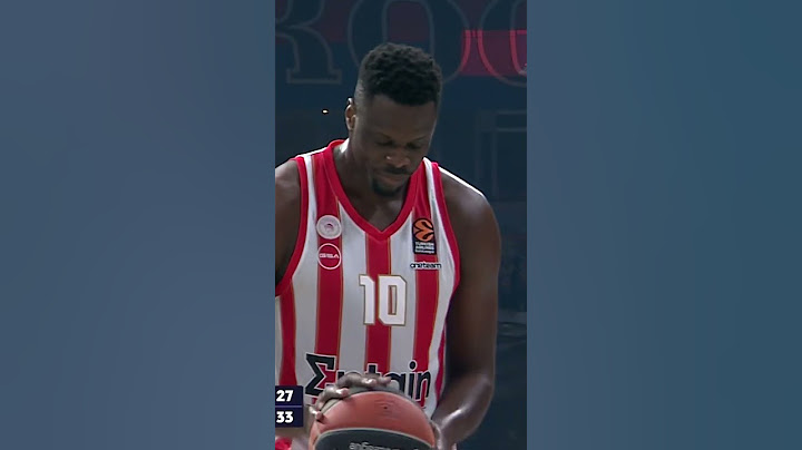 Commentator stunned by GROBARI fans | Partizan