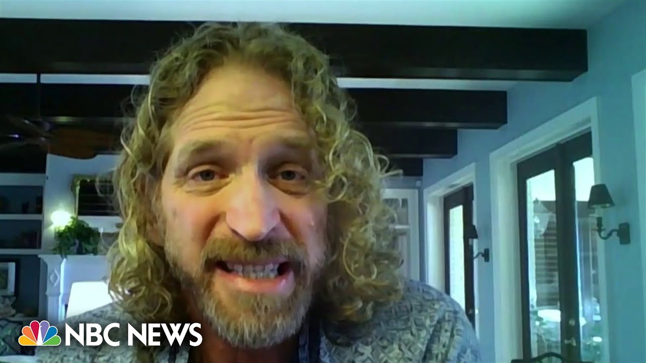 Scientist who lived underwater for 100 days recounts how his body modified