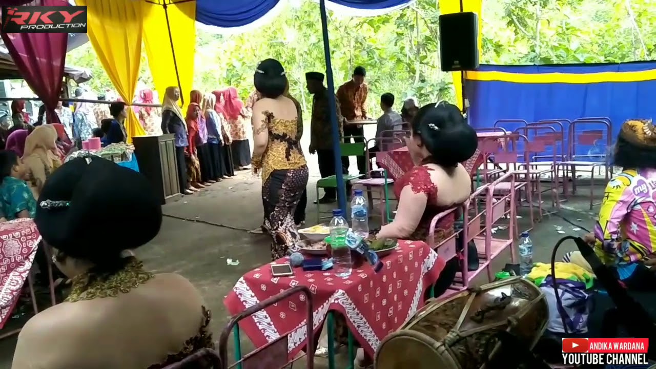 Gani Rky REMBULAN Cover by FERLINA GANI - RKY PRODUCTION - YouTube
