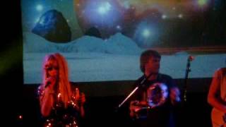 Asteroids Galaxy Tour - Sunshine Coolin (live @ Tivoli, Utrecht, Netherlands)