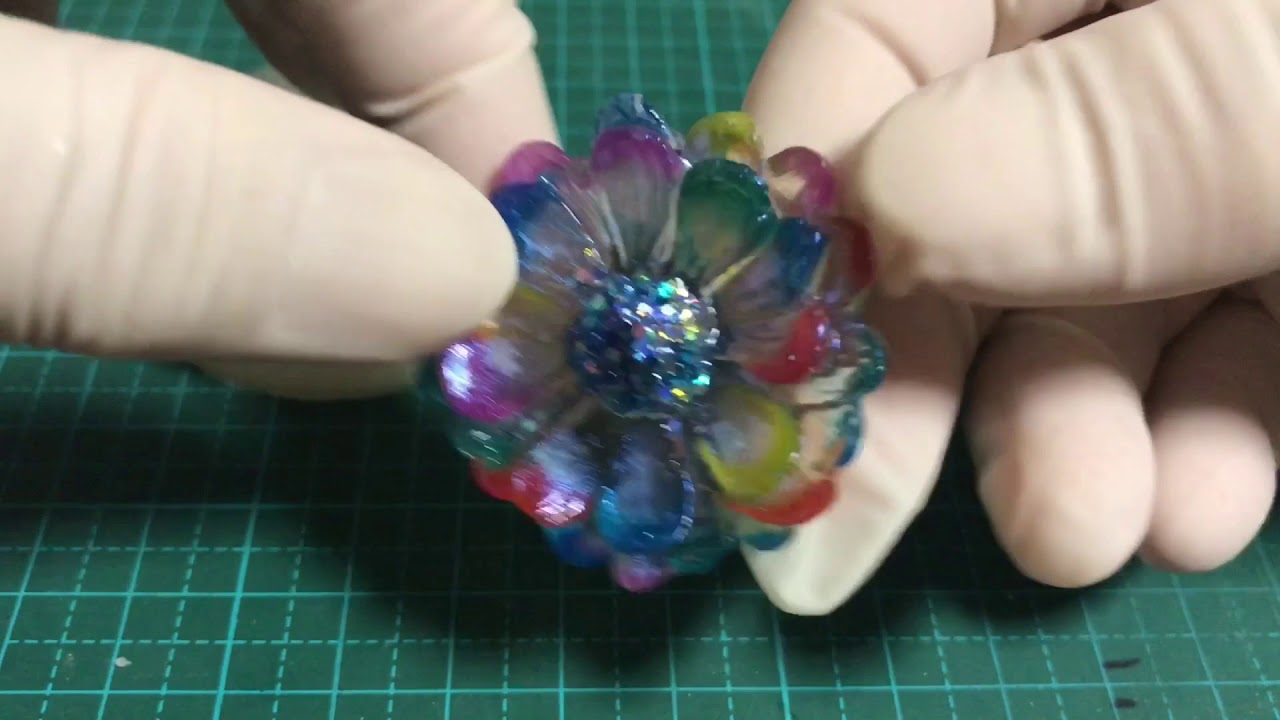 レジン お花のモールドで虹の花のヘアゴムを作ります Youtube