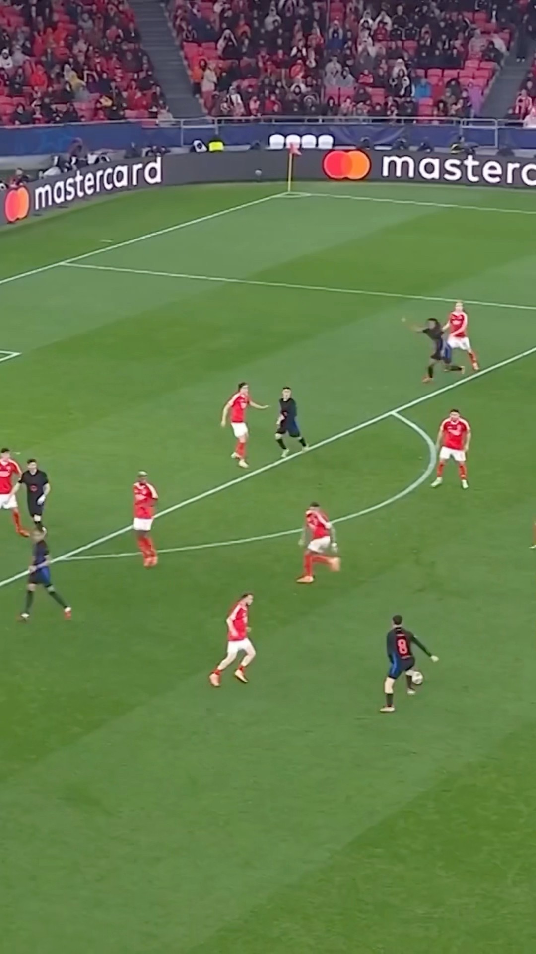 Pedri’s MASTERCLASS vs Benfica ? #fcbarcelona #shorts #pedri