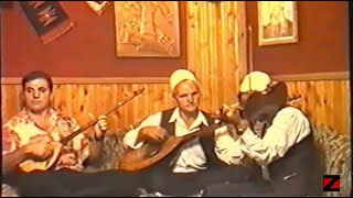 Jakupi, Izeti, Qamili, Bajrami 1995 Vushtrri Oda Zymeri - Kengë Shqiptare me Çifteli, Kosova