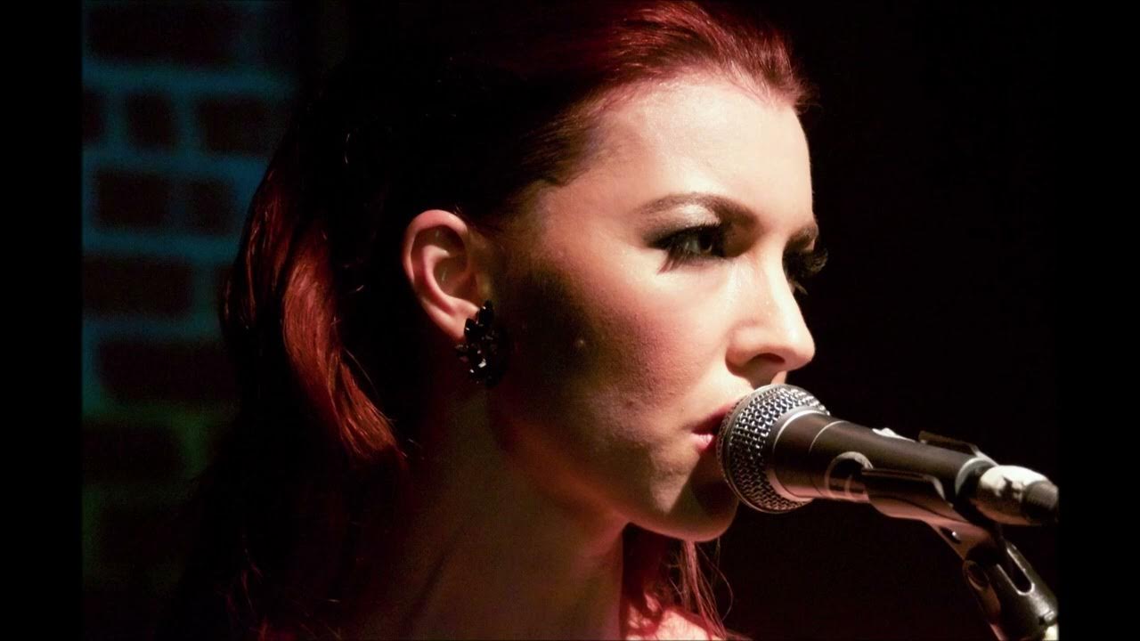 Chrysta Bell - Polish Poem Chrysta Bell - Polish Poem