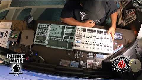 ISLA INSTRUMENTS S2400 12bit sampling drum machine (demo 148)