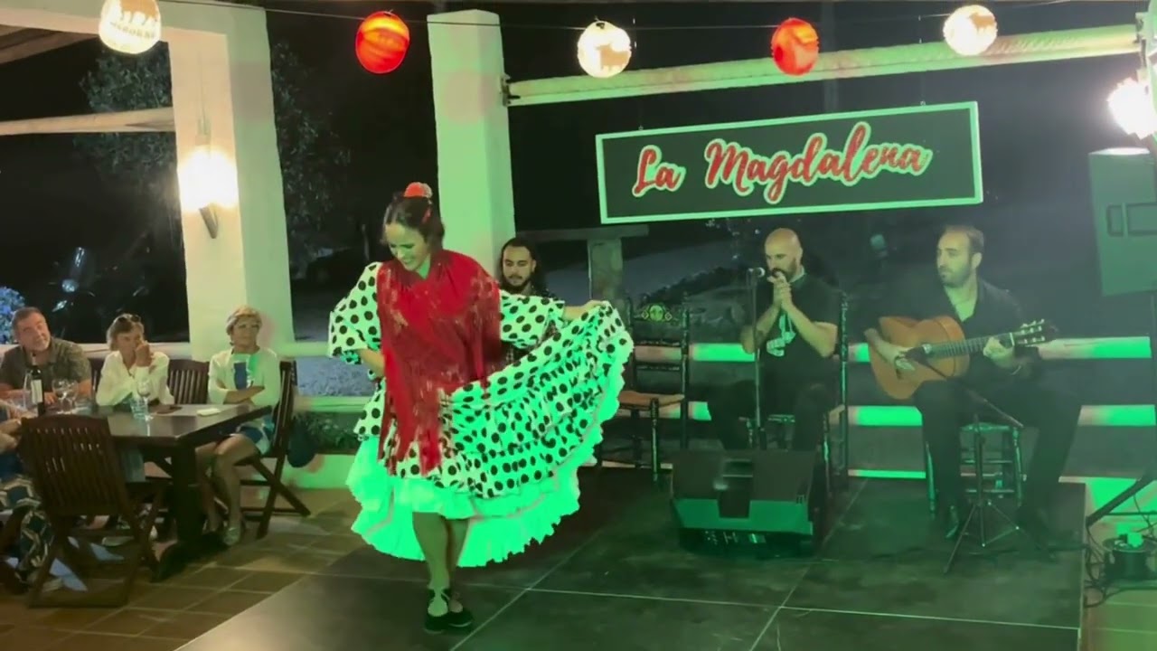 Flamenco show - Mas de Roses, Roses, Costa Brava - YouTube