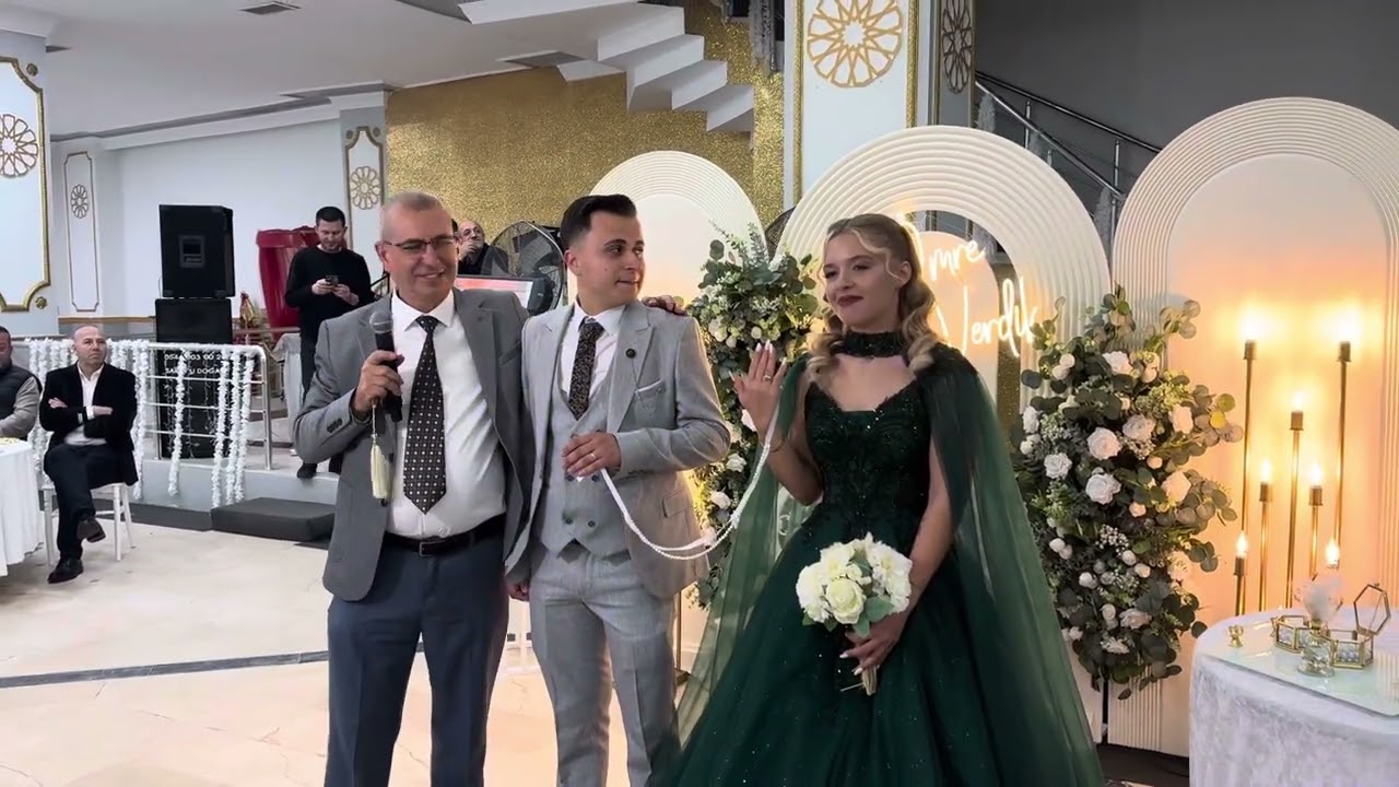 Elif ile Muhammet’in nişan töreninden..