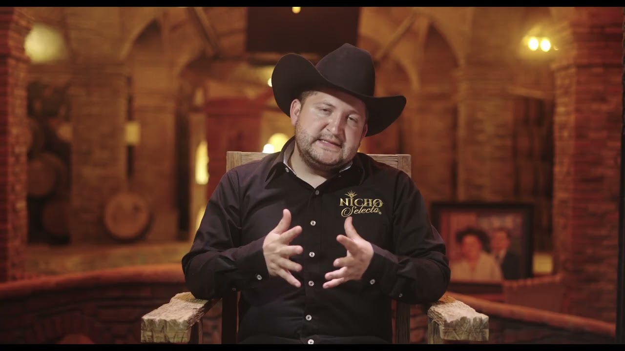 “Tequila Selecto de Amatitán: La Casa Detrás de Tres Toños y Mis Aguacates”