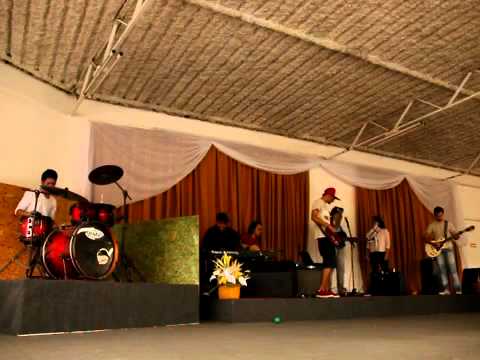 在 YouTube 上觀看「LUCAS 418 - ENSAIO NA VERTICAL CHURCH SEDE」