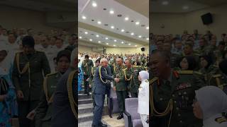 T.kasih Jeneral Tan Sri Dato’ Sri Haji Affendi Bin Buang Tudm, Mantan Panglima Angkatan Tentera Resimi