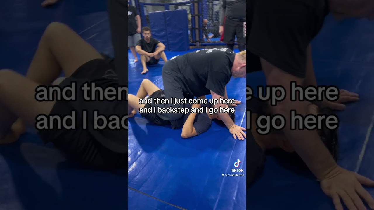 Back Spin Knee Bar To Toe Hold from the mount 