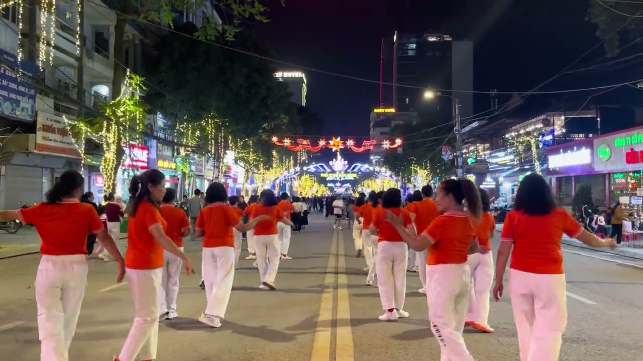 nhảy cha cha Việt Nam ơi mùa xuân đến rồi kỷ niệm nhân ngày 8 tháng 3