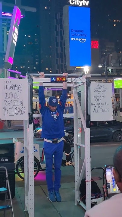 hanging-challenge-bar-100-dollar-in-toronto-street-youtube