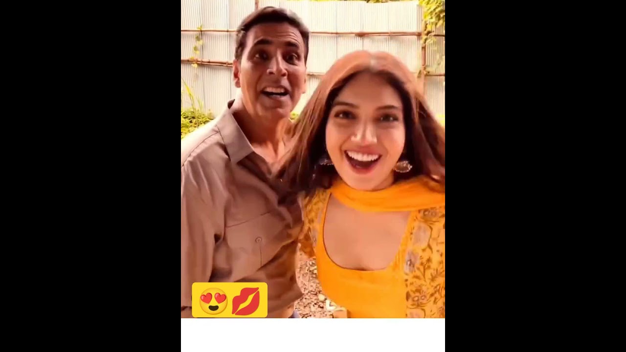  Akshay Kumar Trying to kiss Bhumi Pednekar |  Romantic & funny  clip  #Shorts