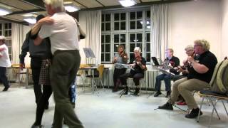 Der bor en bager (Rask) med\