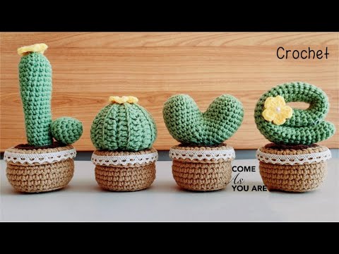 Crochet LOVE Cactus Potted Plant Desktop Decoration