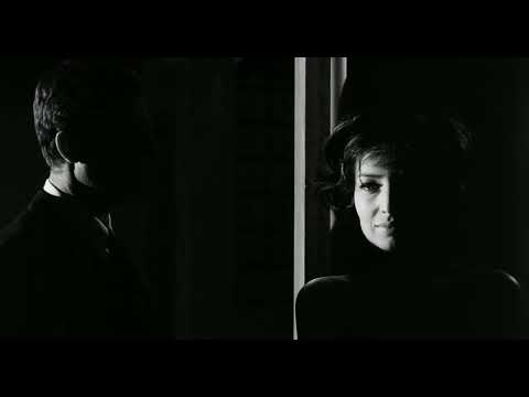 Michelangelo Antonioni |