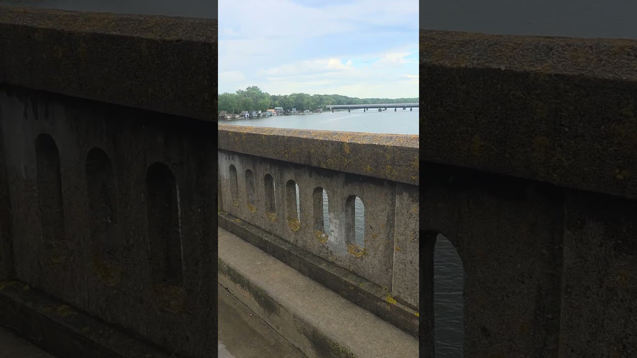 Walk to Winona p2- crossing the river