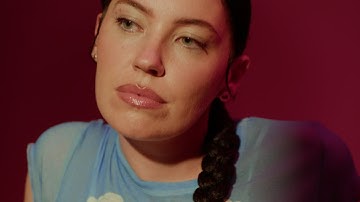 Bishop Briggs - Mona Lisa On A Mattress (Official Video)