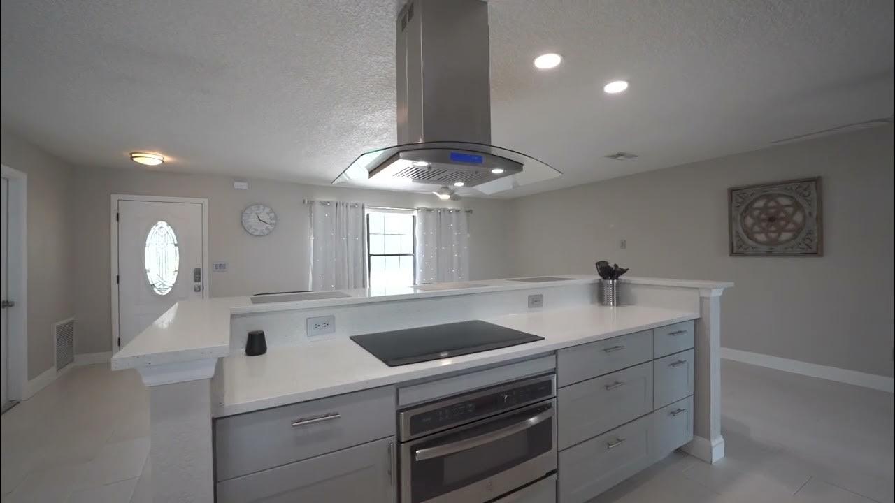 Just Listed! Lakefront Home for Sale in the Orlando area 988 N Dean