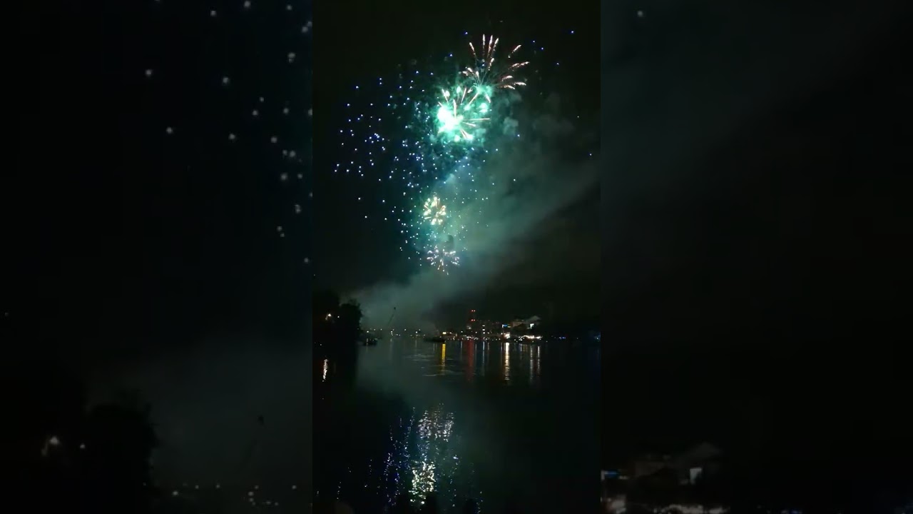 Basel 1st August fireworks (on July 31st) PXL 20230731 210602635 TS