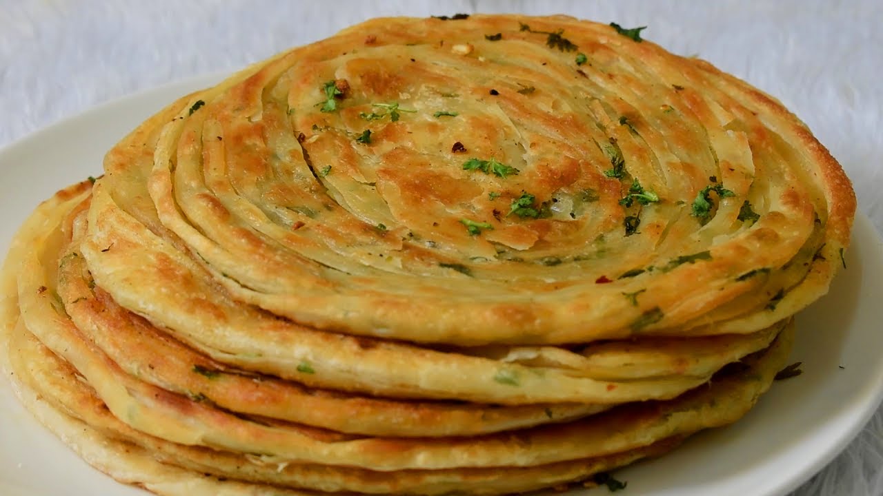 Unique Style Garlic Paratha ❤️ | Crispy Multilayered Garlic Paratha | Garlic Paratha Recipe | Lively Cooking