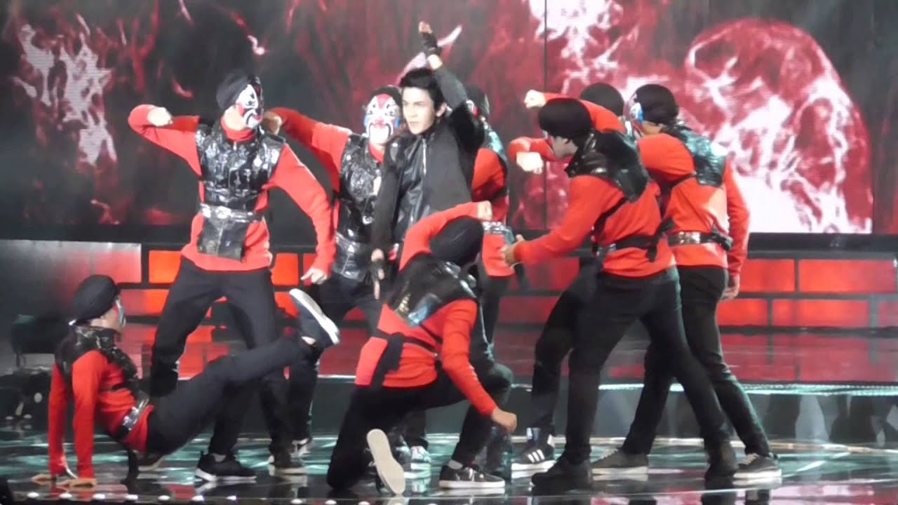 ยักษ์ใหญ่ไล่ยักษ์เล็ก + เอาไปเลย_ 7 Wonders Concert (กัน ริท โตโน่ ฮั่น แกงส้ม ตั้ม กั้ง)