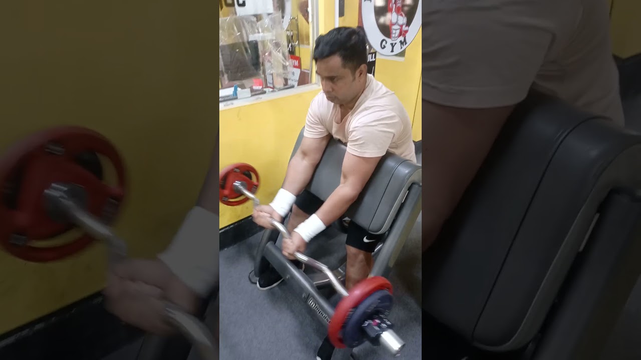 EZ-bar preacher curl....