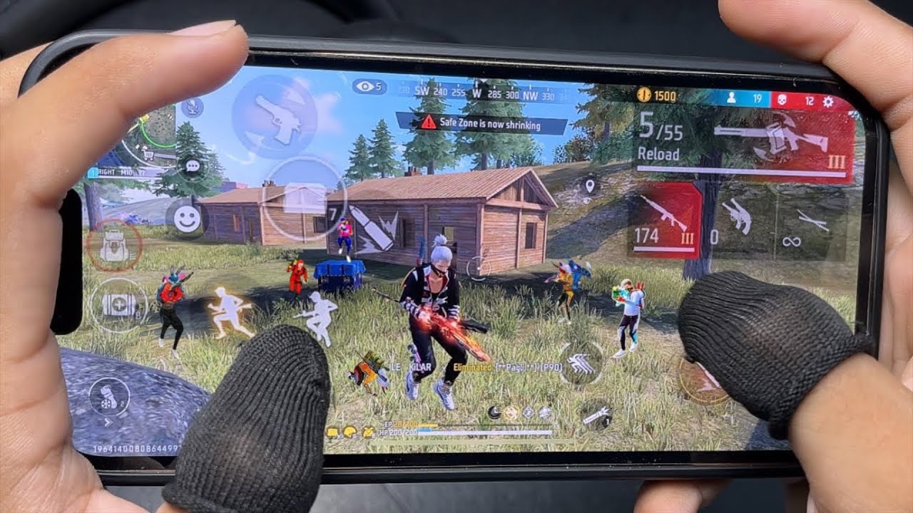 IMPOSSIBLE SOLO VS SQUAD RUSH! 🤯 IPHONE 11 FREE FIRE FULL HANDCAM 🔥