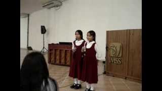 Video thumbnail of "Coro Infantil Canaima - Desde Aqui"