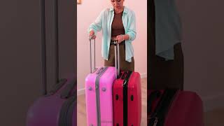 Travel chaos? 🧳 mom’s luggage trick saves the day!