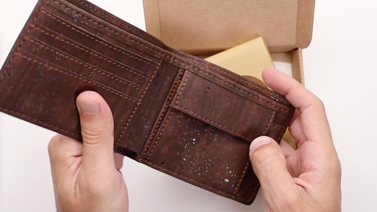 Corkor Vegan Cork Men's Bifold Wallet with Coin Pocket, Brown