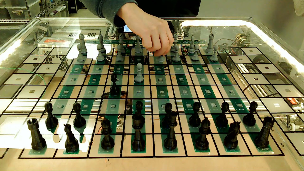 MagiChess Quick Demo: Automated / Connected Chess Robot - YouTube