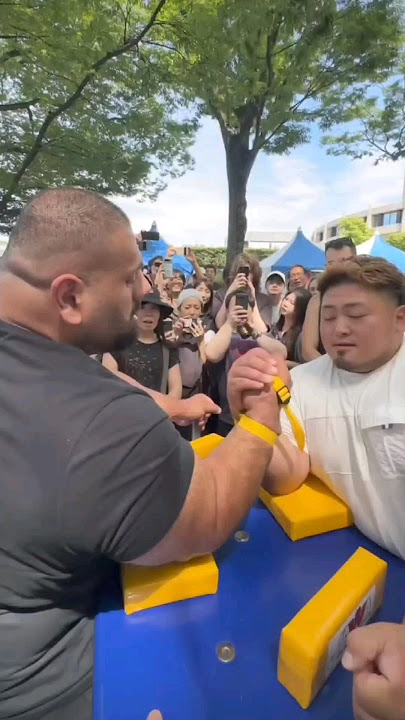 Levan witnessed the Japanese Armwrestling spirit!!!! #eastvswest #armwrestling #levansaginashvili