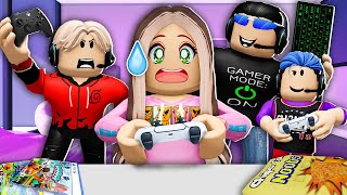 Only GIRL In GAMER FAMILY! (Roblox)
