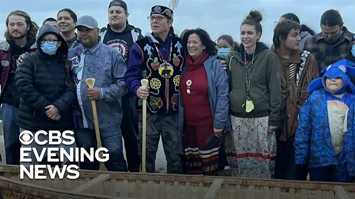 Native American canoe builder passes knowledge of craft down to students