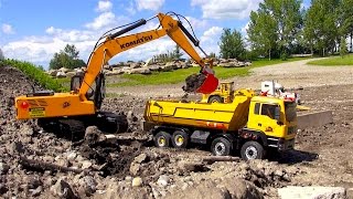 RC ADVENTURES - 1/12 Scale Earth Digger 4200XL Excavator & 1/14 8x8 Armageddon Dump Truck