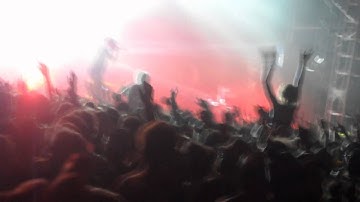 Chase & Status - Flashing Lights - V Festival 2011